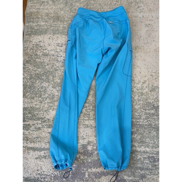 LOT (3) Scrubs Set Top Pants Beyond Scrubs Small/Med BLUE Pants (M) Shirts (S) - Picture 6 of 16